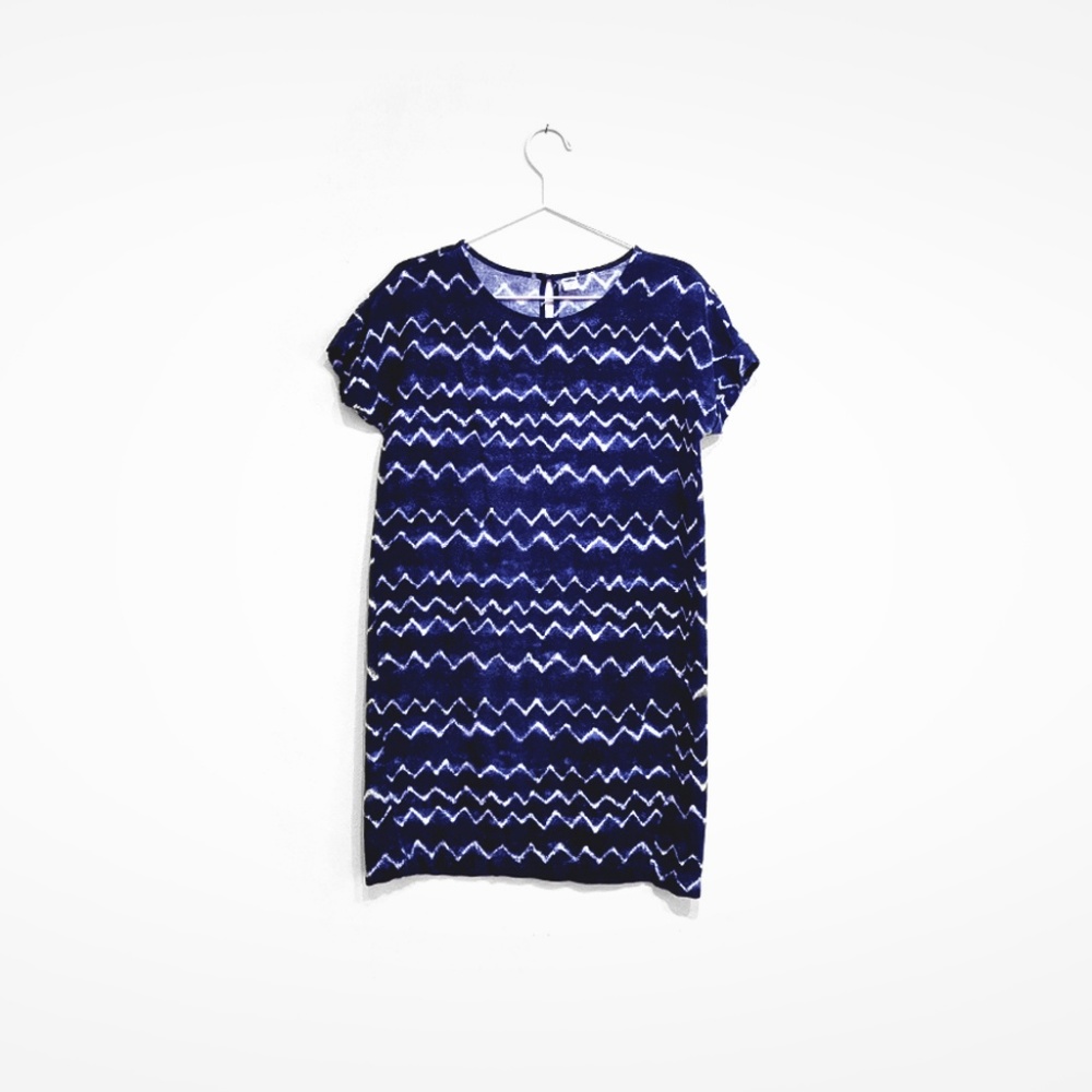 Old Navy Zig Zag Tunic Dress